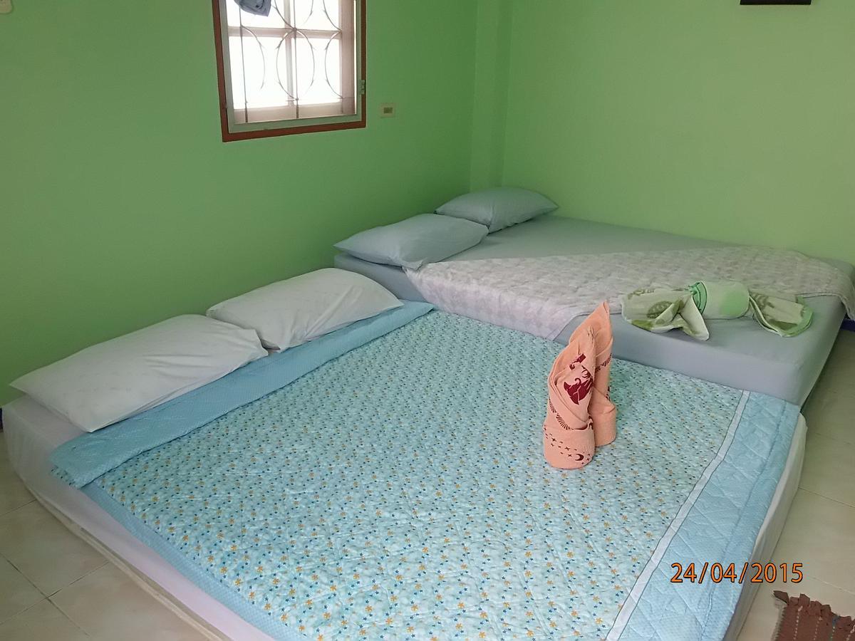 Dahla House Ranong Hotel Exterior photo