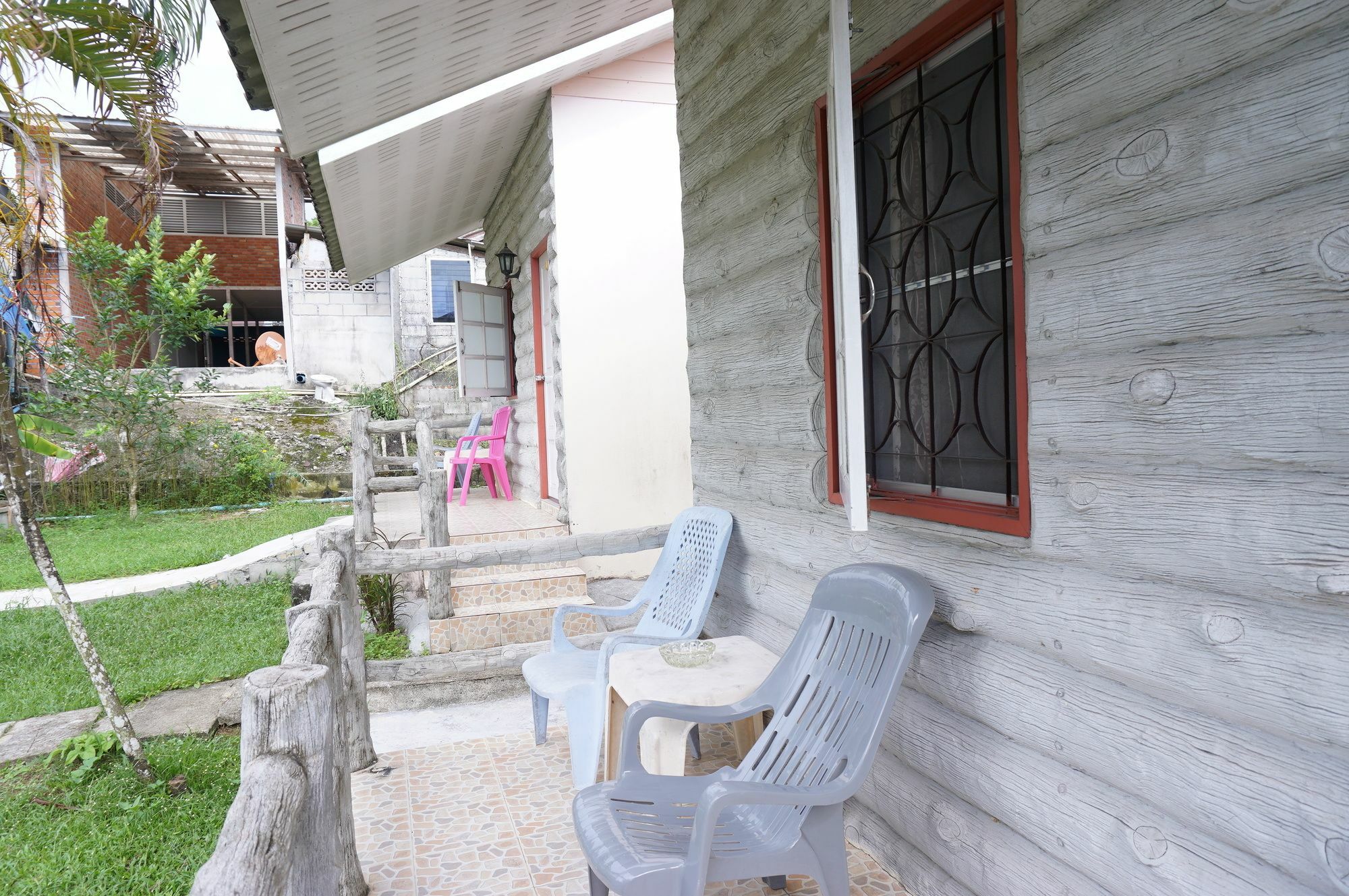 Dahla House Ranong Hotel Exterior photo