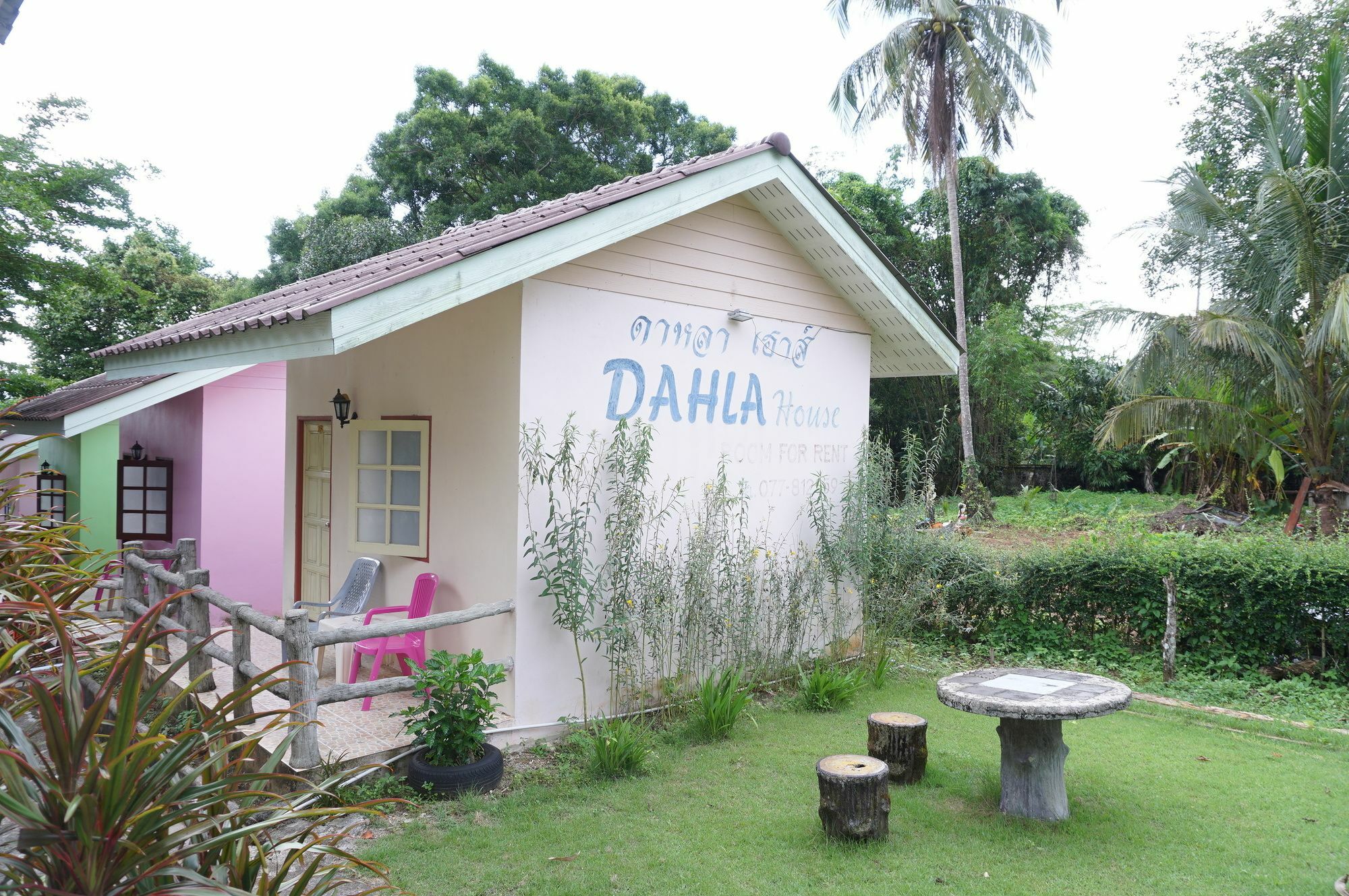 Dahla House Ranong Hotel Exterior photo